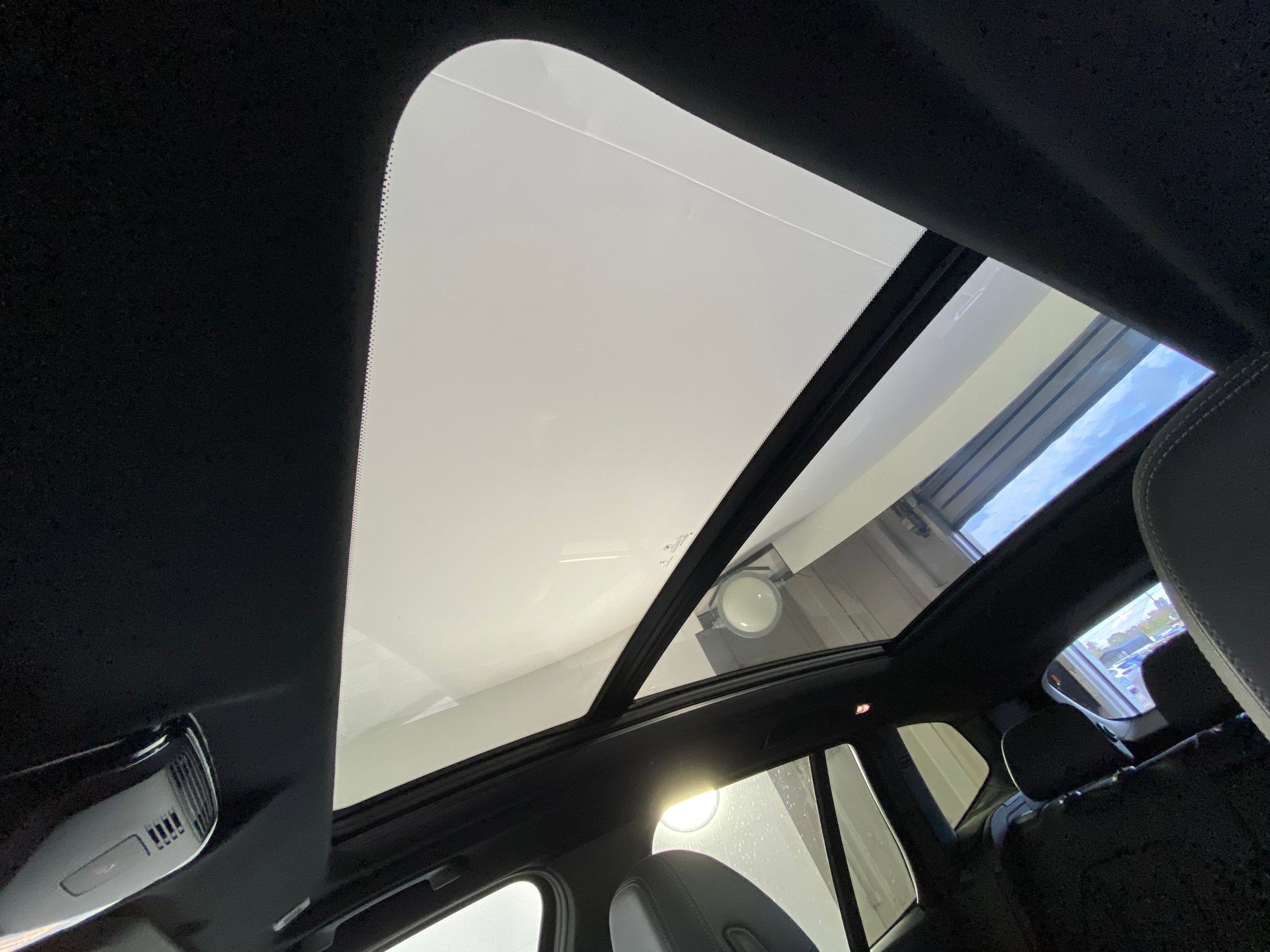 Certified 2024 BMW X3 sDrive30i w/ M Sport Package image 12