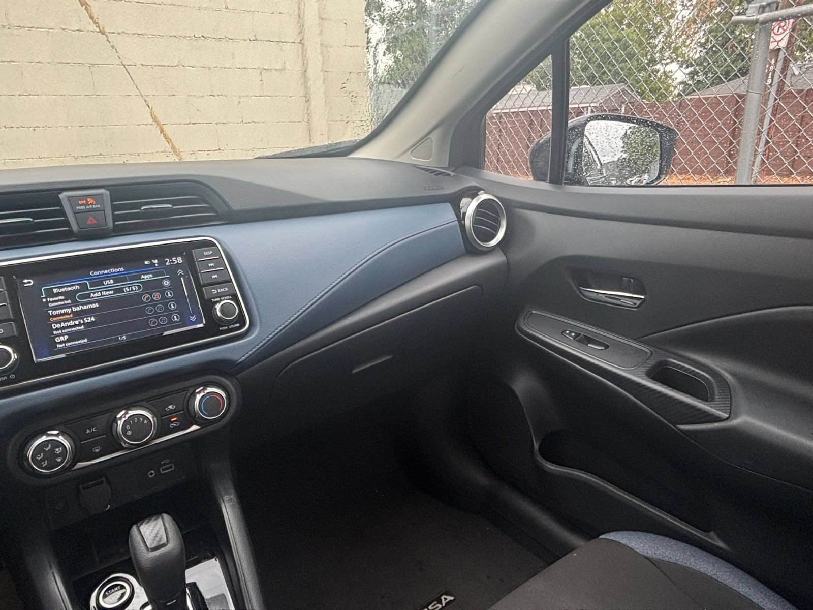 Used 2025 Nissan Versa SV FWD image 31