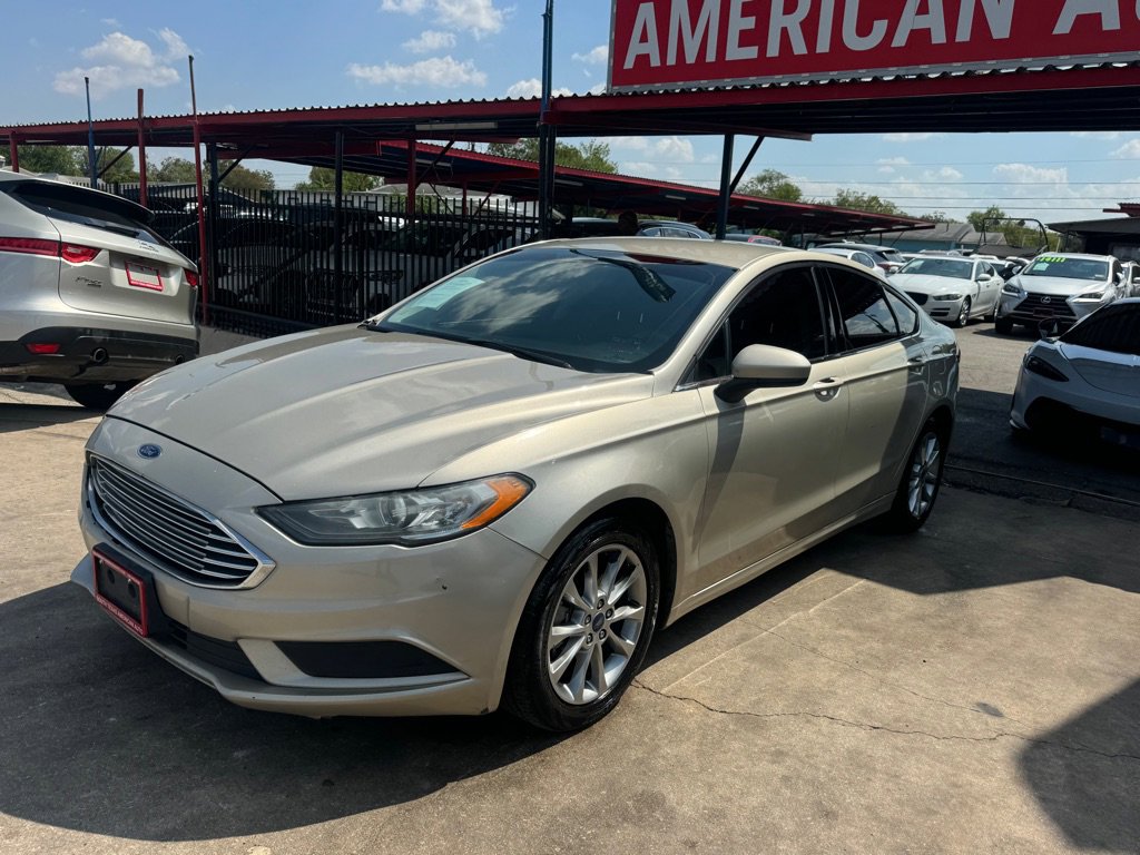 Used 2017 Ford Fusion SE w/ Fusion SE Technology Package