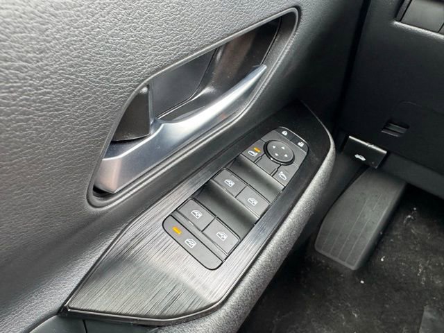 New 2026 Nissan Kicks SV w/ SV Premium Package image 22