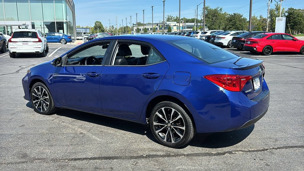 Used 2017 Toyota Corolla SE w/ Carpet Mat Package (TMS) FWD image 4