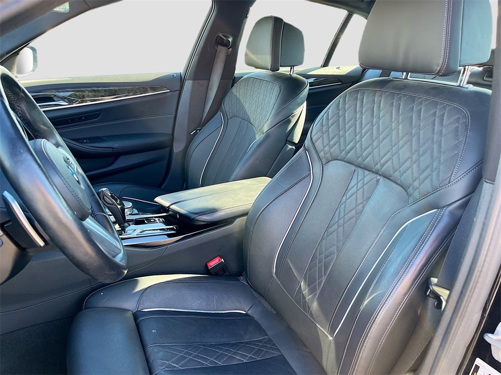 Used 2023 BMW 540i w/ M Sport Package image 22