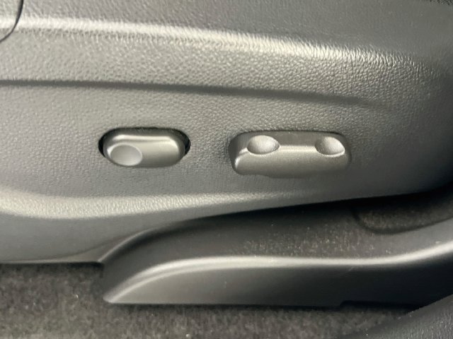Used 2022 Buick Encore Preferred w/ Safety Package FWD image 13