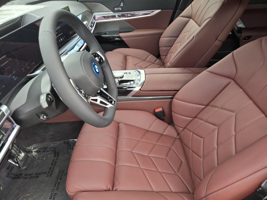 New 2026 BMW i7 xDrive60 AWD/4WD image 14