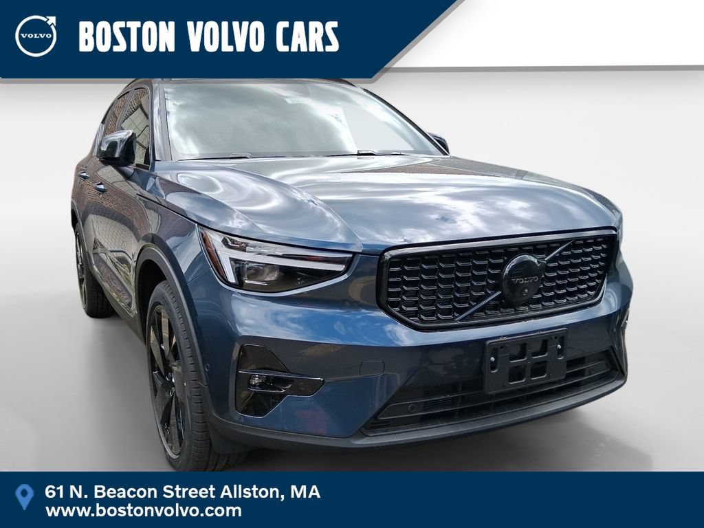 New 2026 Volvo XC40 B5 Ultra w/ Protection Package Premier