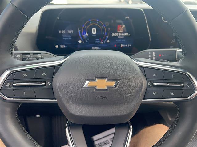 Used 2025 Chevrolet Equinox LT w/ Safety and Technology Package FWD image 16