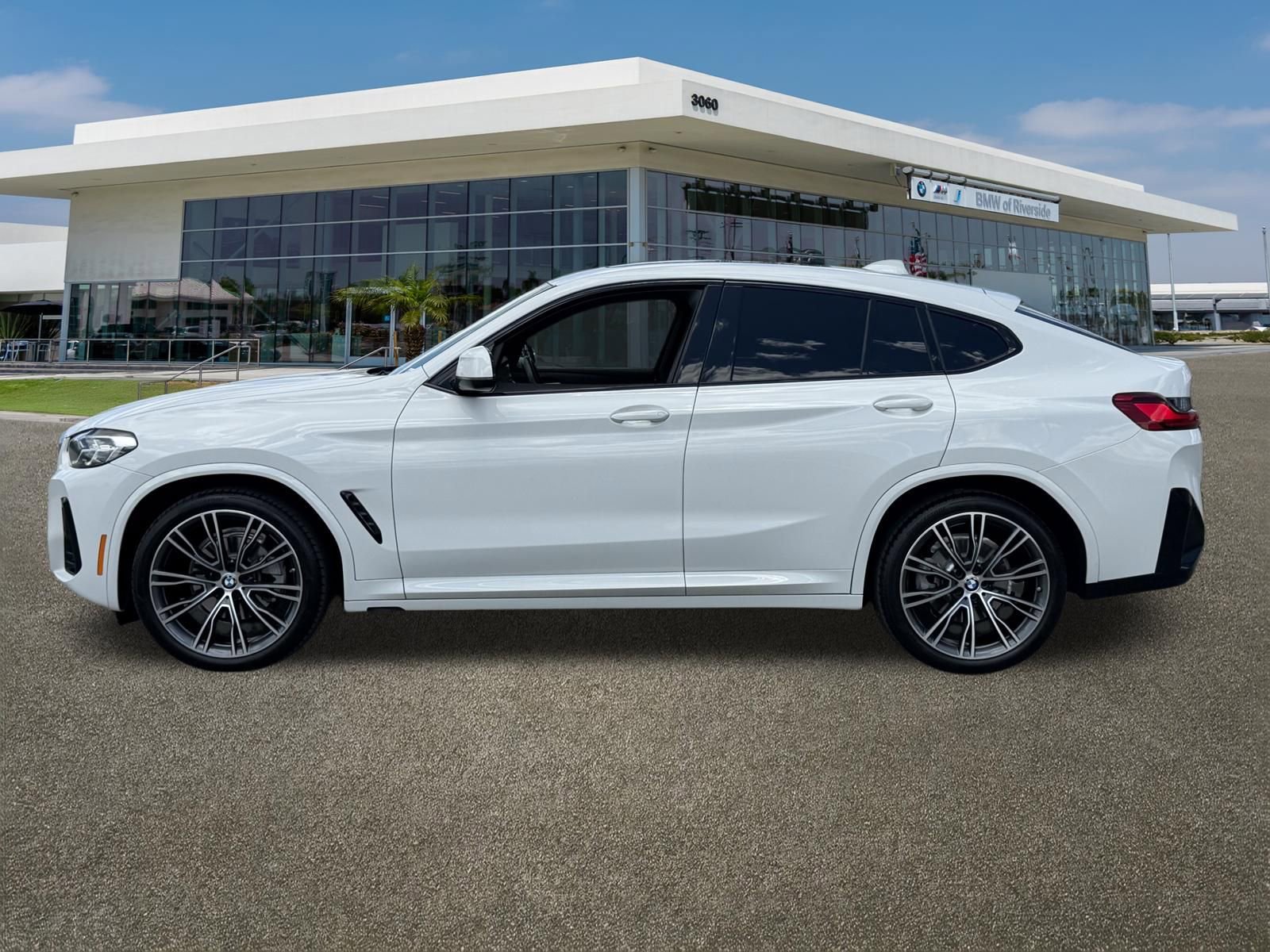 Used 2023 BMW X4 xDrive30i w/ M Sport Package image 6