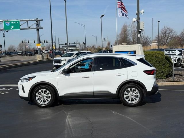 Used 2023 Ford Escape Active w/ Cold Weather Package image 2