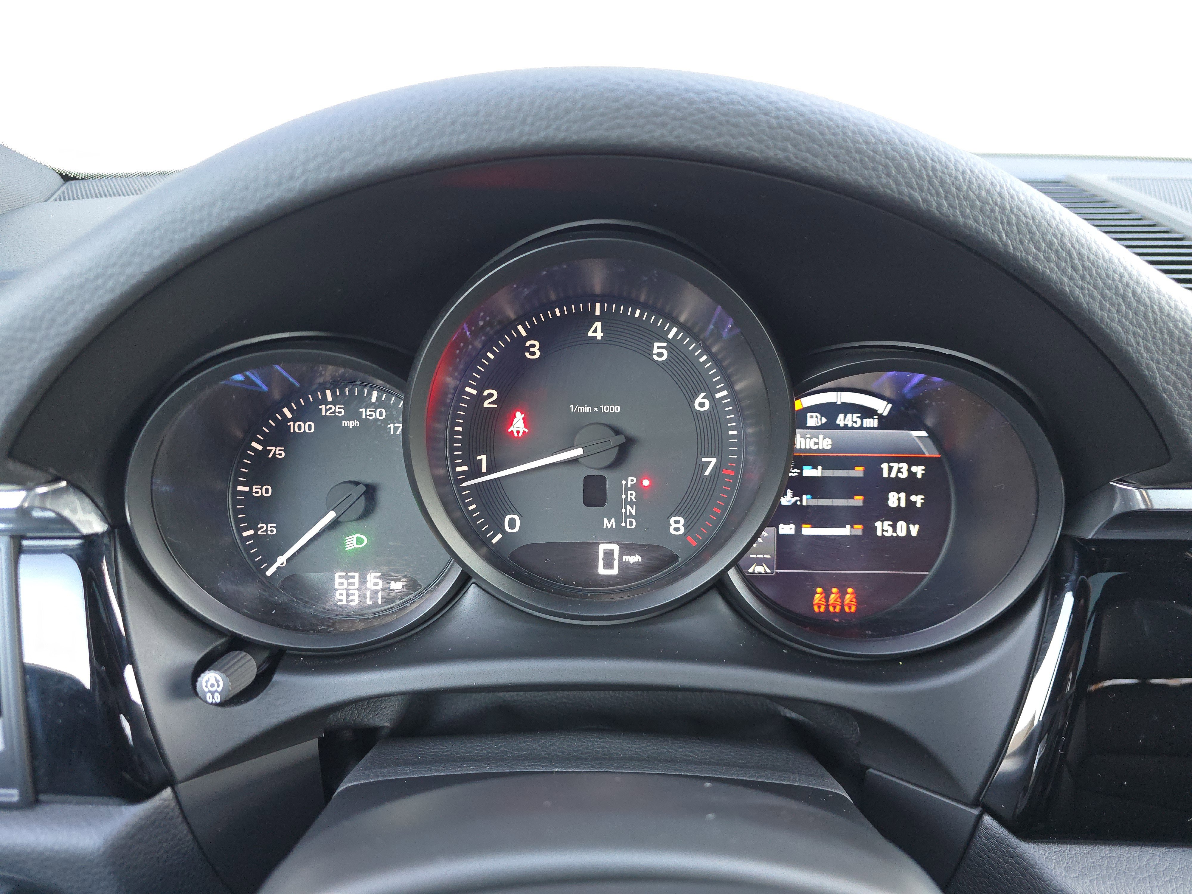 Certified 2025 Porsche Macan image 19