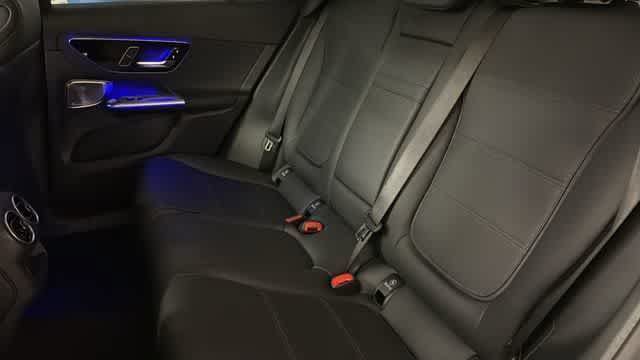 Used 2026 Mercedes-Benz GLC 300 4MATIC image 30