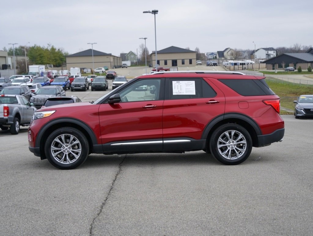 Used 2022 Ford Explorer Limited w/ Equipment Group 301A image 11