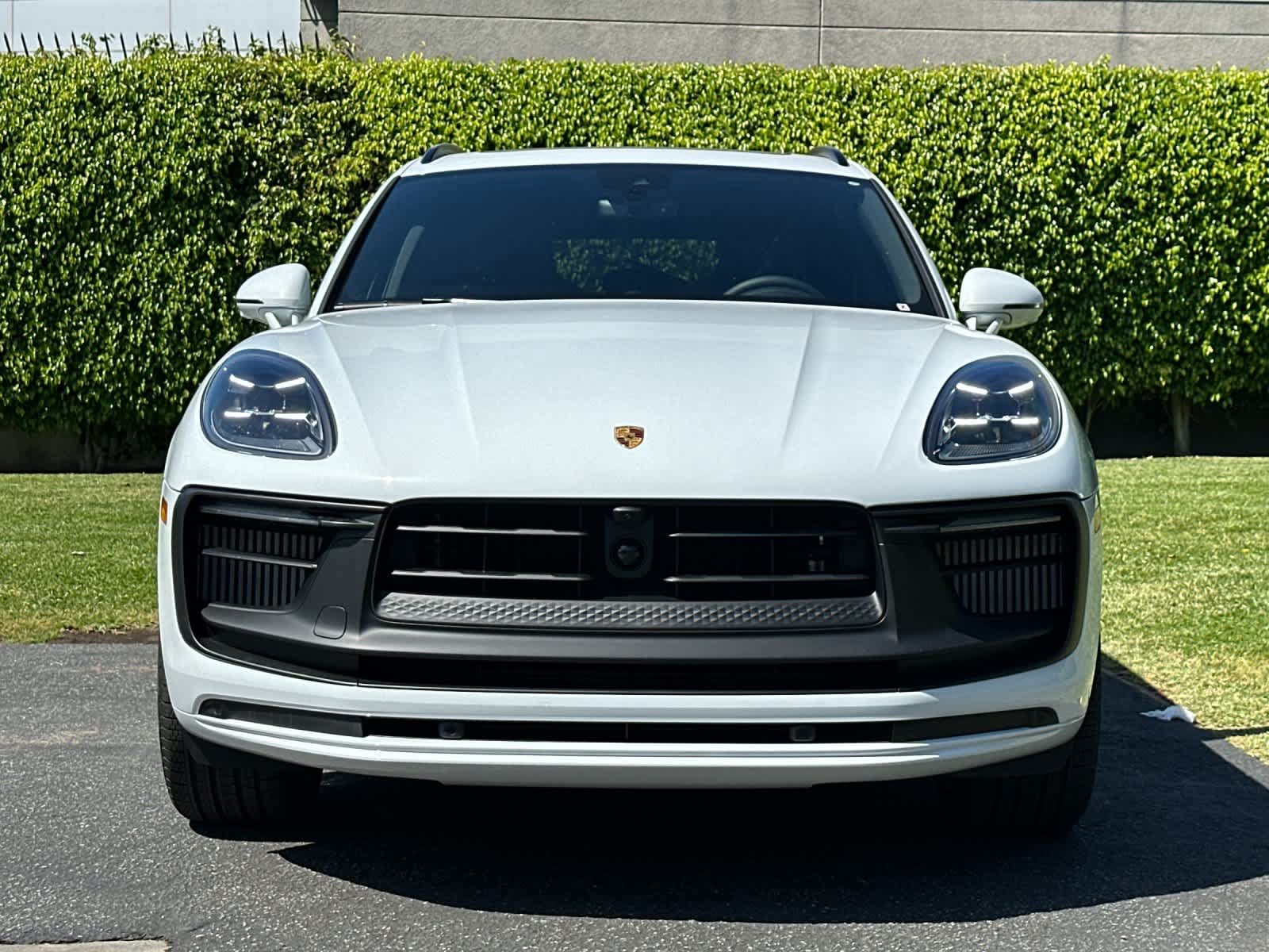 New 2026 Porsche Macan GTS AWD/4WD image 11