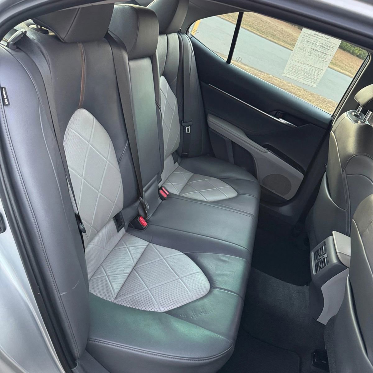 Used 2018 Toyota Camry XLE w/ Protection Package (Q2) FWD image 12