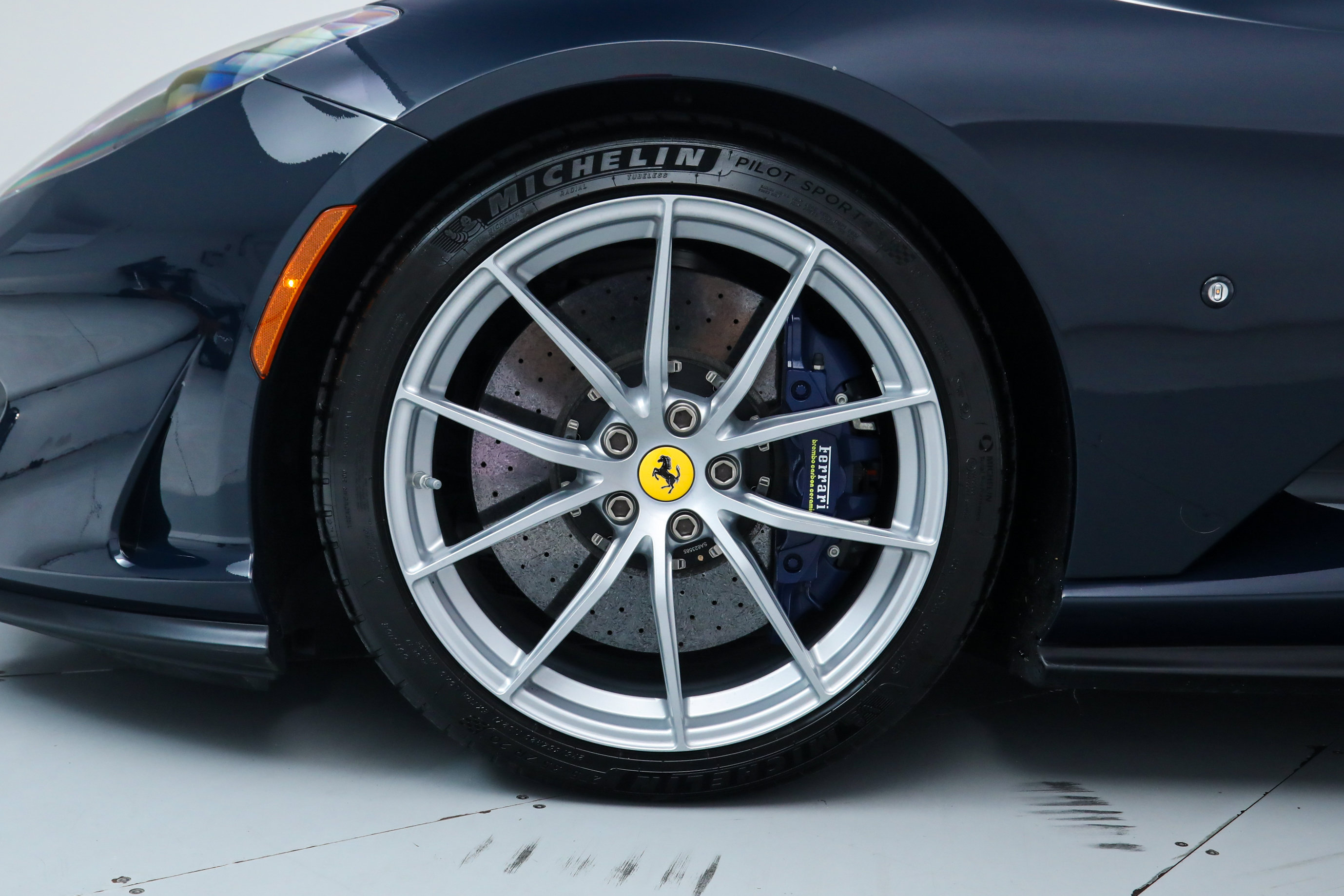 Certified 2022 Ferrari 812 GTS RWD image 37