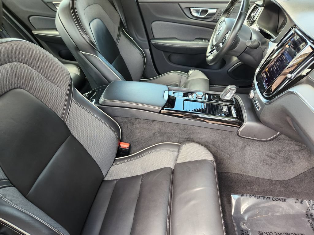 Used 2021 Volvo S60 T8 R-Design AWD/4WD image 5