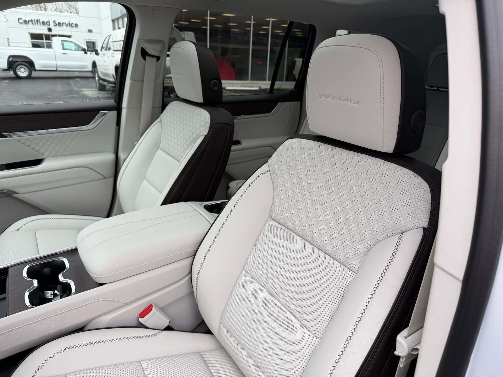 New 2026 GMC Acadia Denali w/ Super Cruise Package image 14