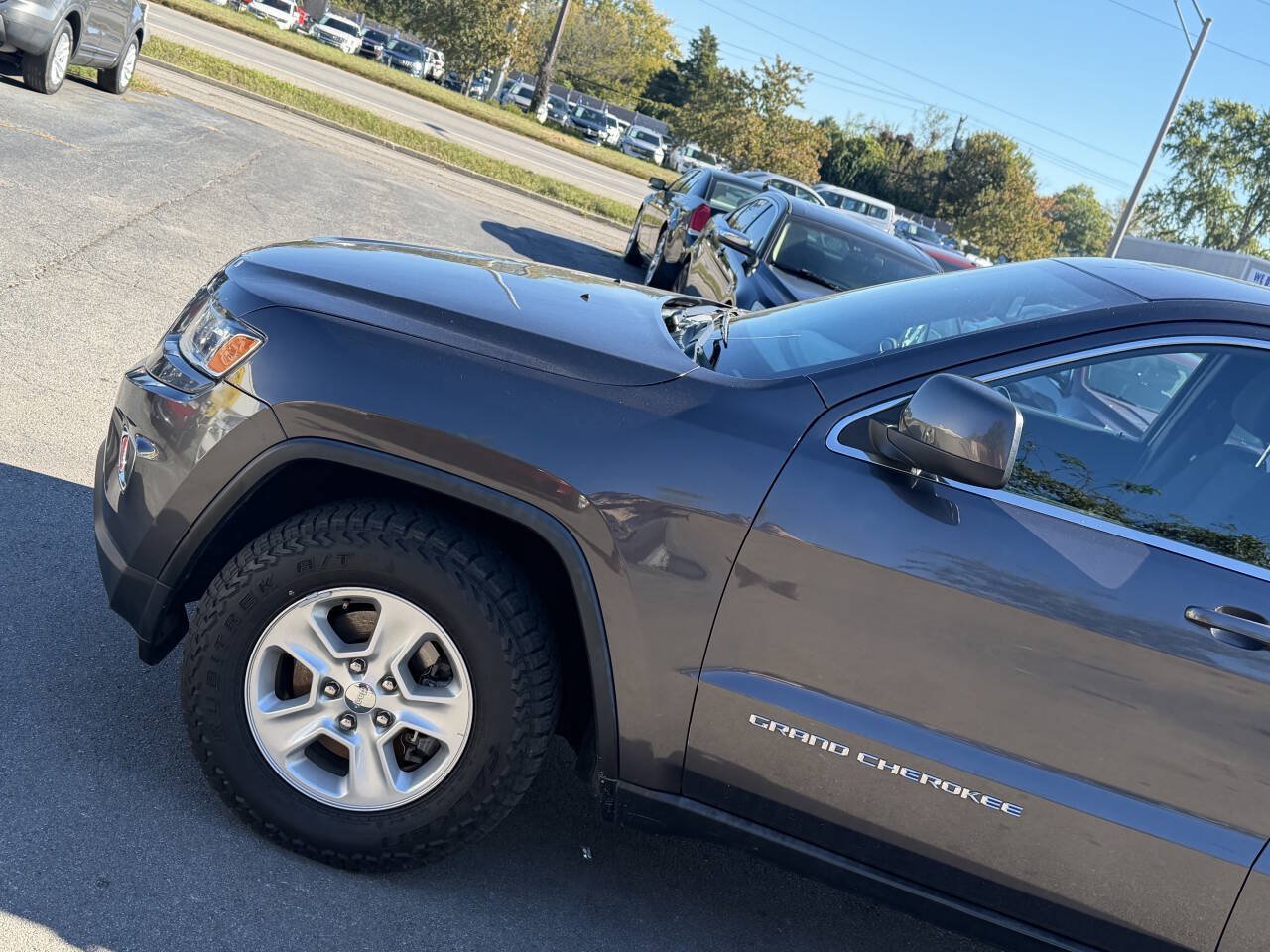 Used 2014 Jeep Grand Cherokee Laredo w/ Quick Order Package 23E AWD/4WD image 3