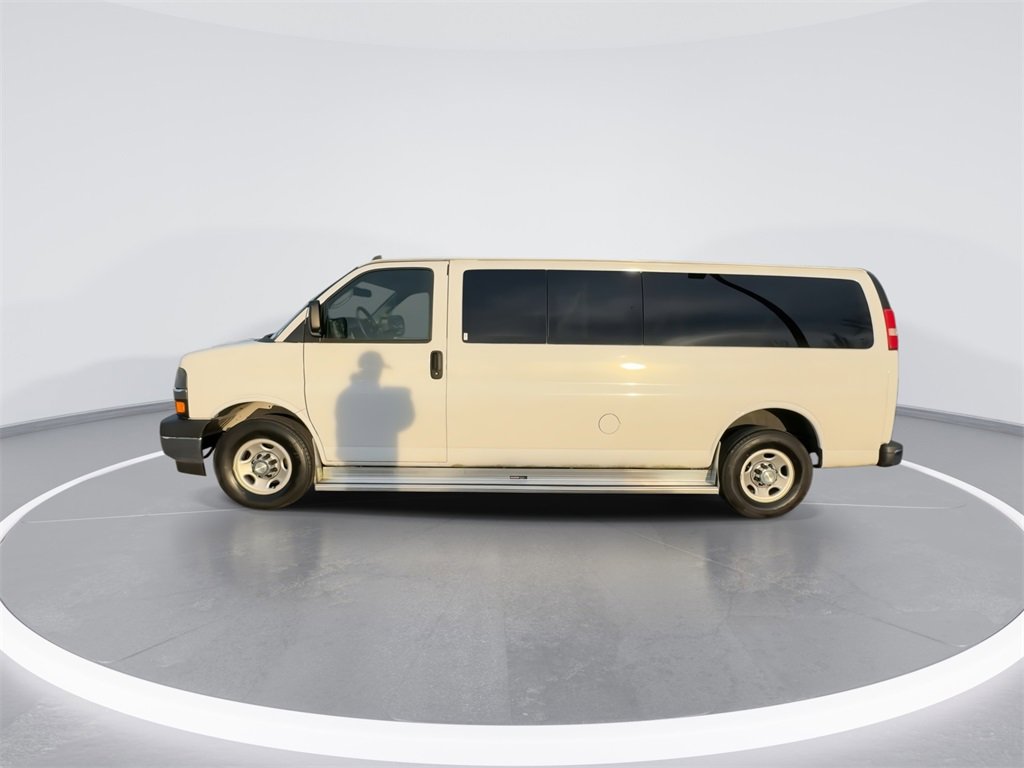 Used 2018 Chevrolet Express 3500 LT w/ LT Preferred Equipment Group image 5