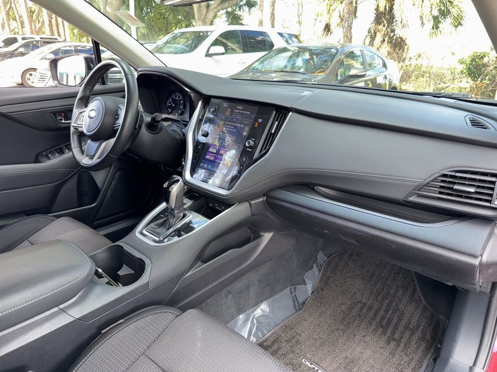 Used 2022 Subaru Outback Premium image 16