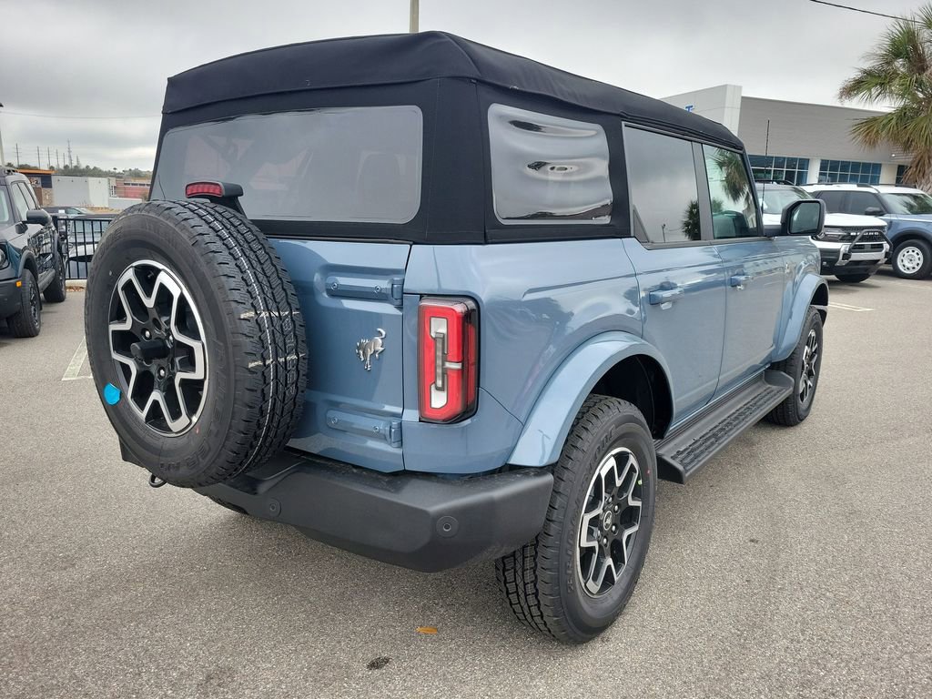 New 2025 Ford Bronco Outer Banks image 5