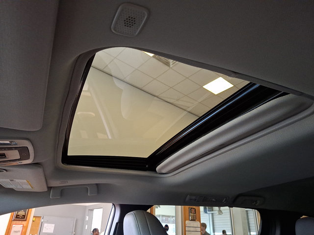 Used 2026 Toyota Sienna XLE image 16