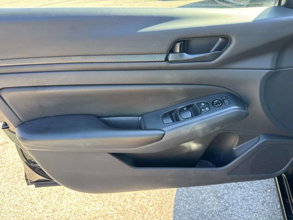 Used 2023 Nissan Altima 2.5 S image 24