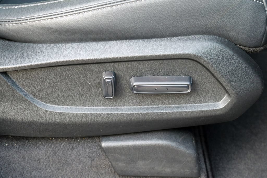 Used 2025 Honda Pilot EX-L image 40