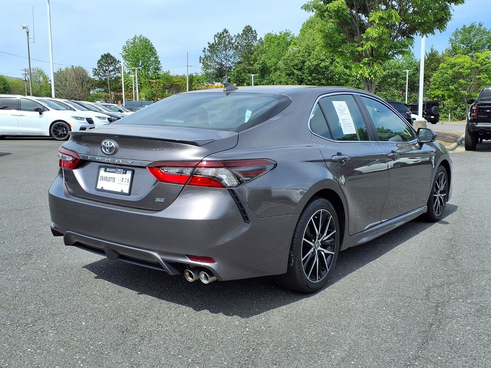 Used 2024 Toyota Camry SE FWD image 2