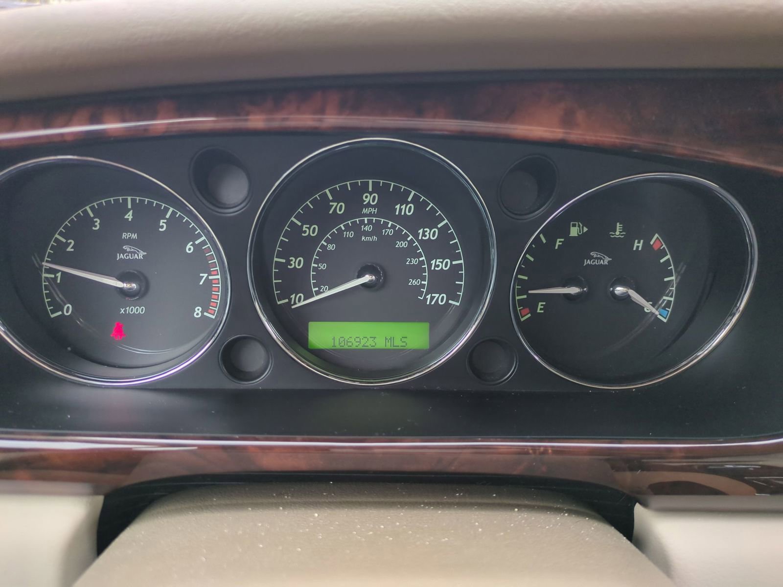 Used 2004 Jaguar XJ8 RWD image 18