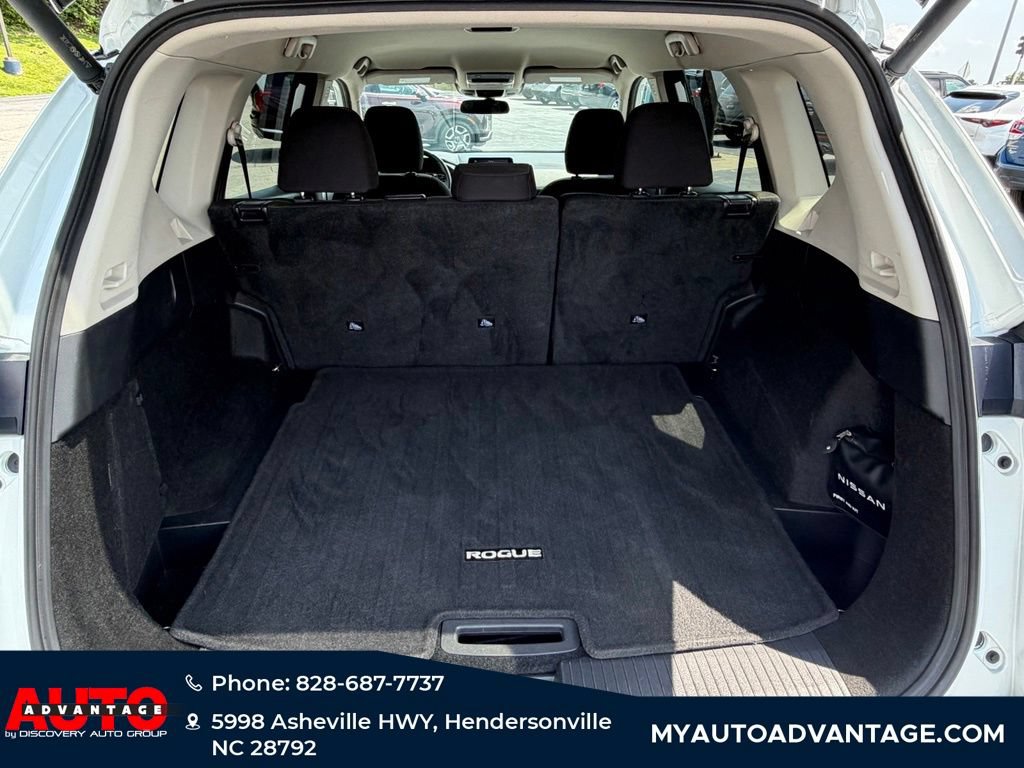Used 2025 Nissan Rogue SV AWD/4WD image 27