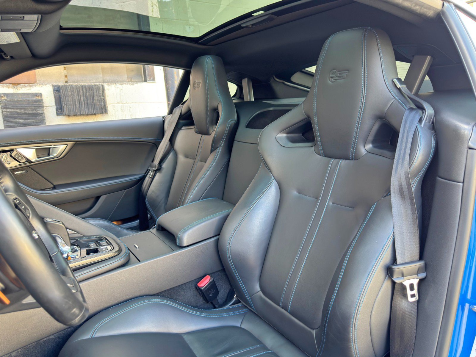 Used 2017 Jaguar F-TYPE S British Design Edition RWD image 37