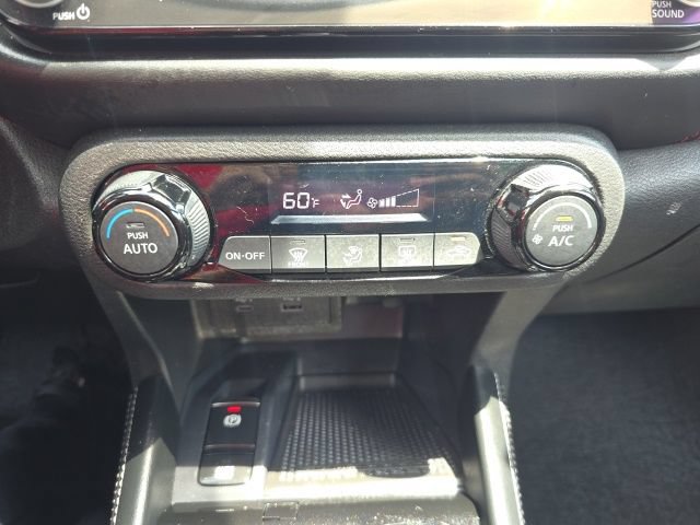 Used 2023 Nissan Kicks SR FWD image 20