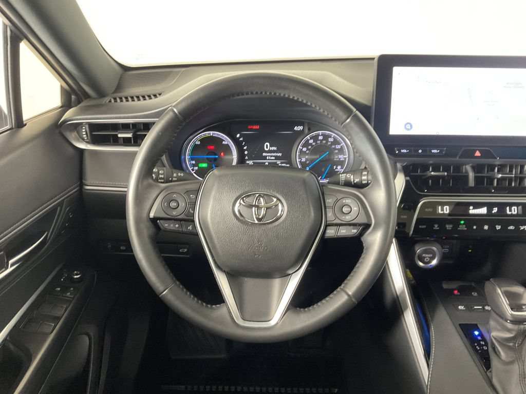 Used 2023 Toyota Venza Nightshade AWD/4WD image 12