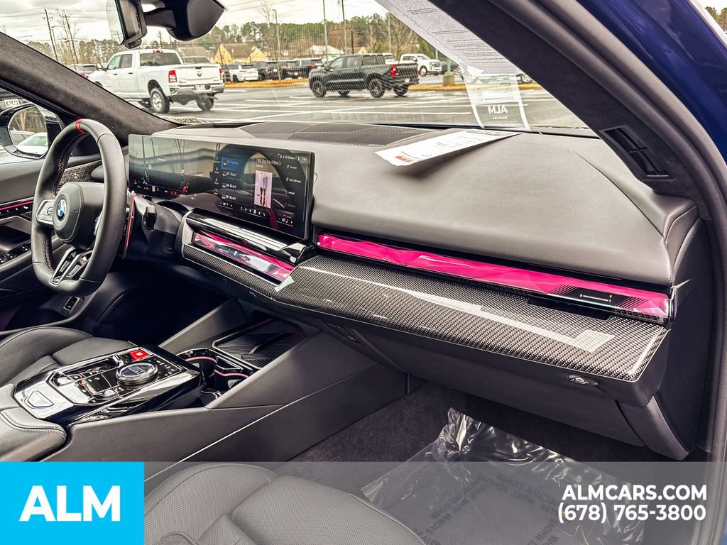 Used 2026 BMW M5 w/ Executive Package image 18