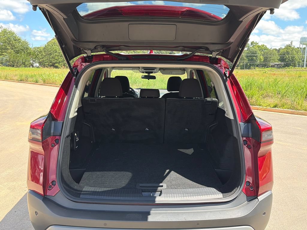Used 2023 Nissan Rogue SV AWD/4WD image 18