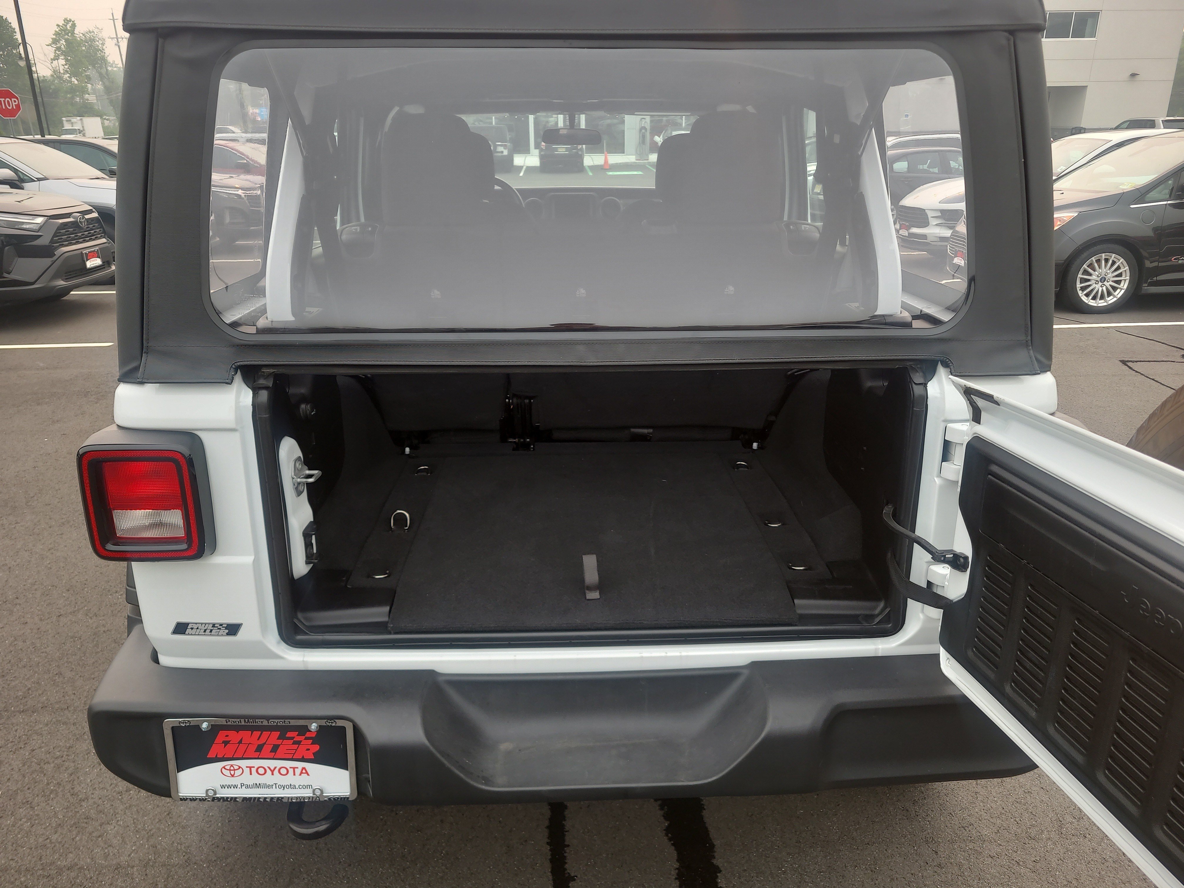 Used 2022 Jeep Wrangler Unlimited Sport AWD/4WD image 29