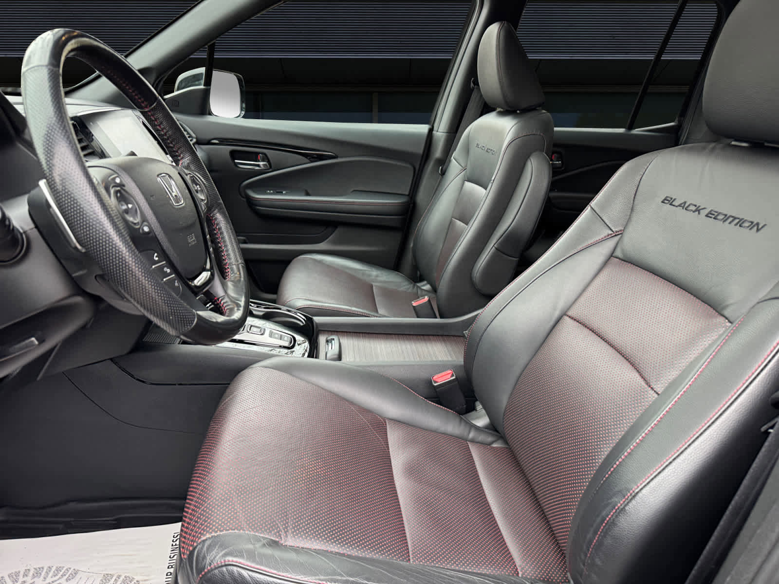 Used 2023 Honda Ridgeline Black Edition image 2