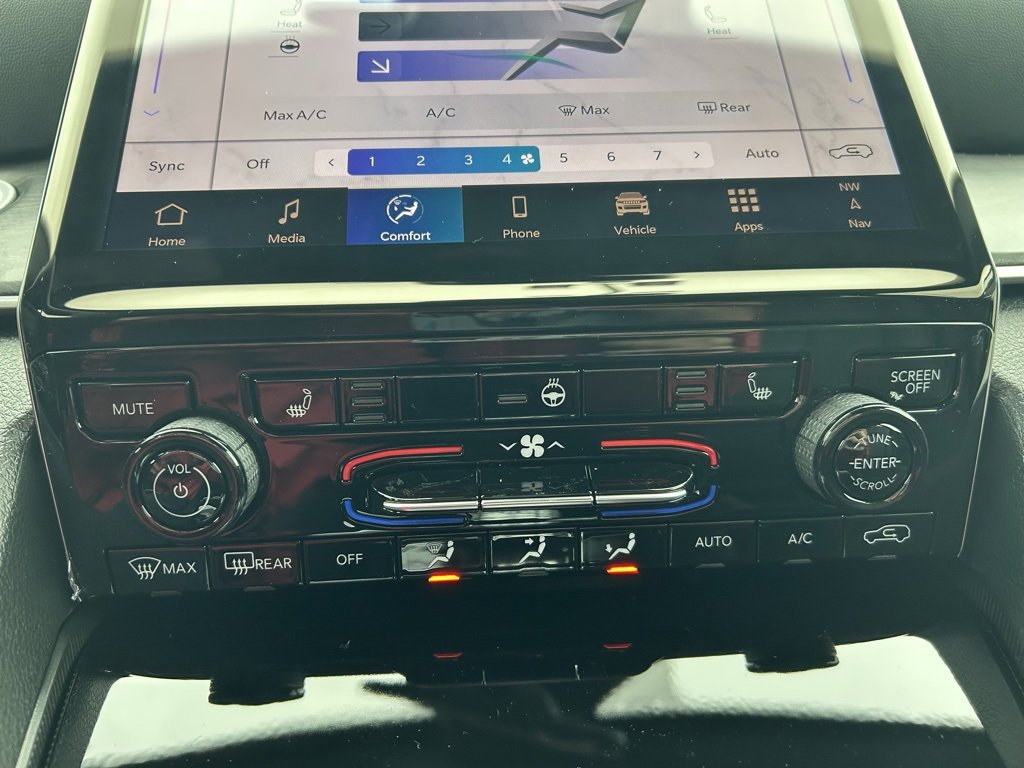 New 2025 Jeep Grand Cherokee Limited w/ Black Appearance Package image 23