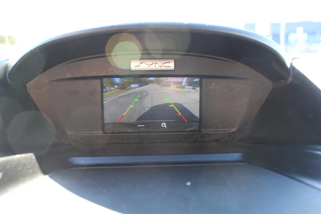 Used 2017 Ford Escape SE image 89