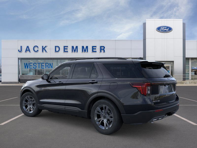 New 2026 Ford Explorer Active w/ Active Comfort Package image 4