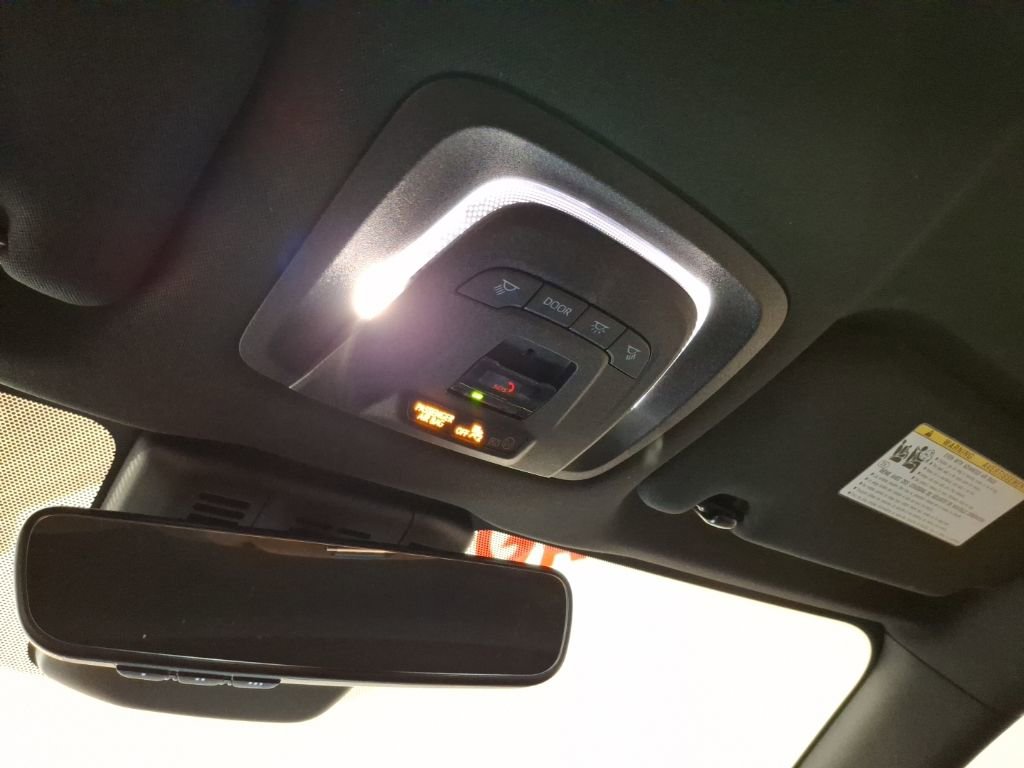 Used 2023 Toyota Crown XLE image 26