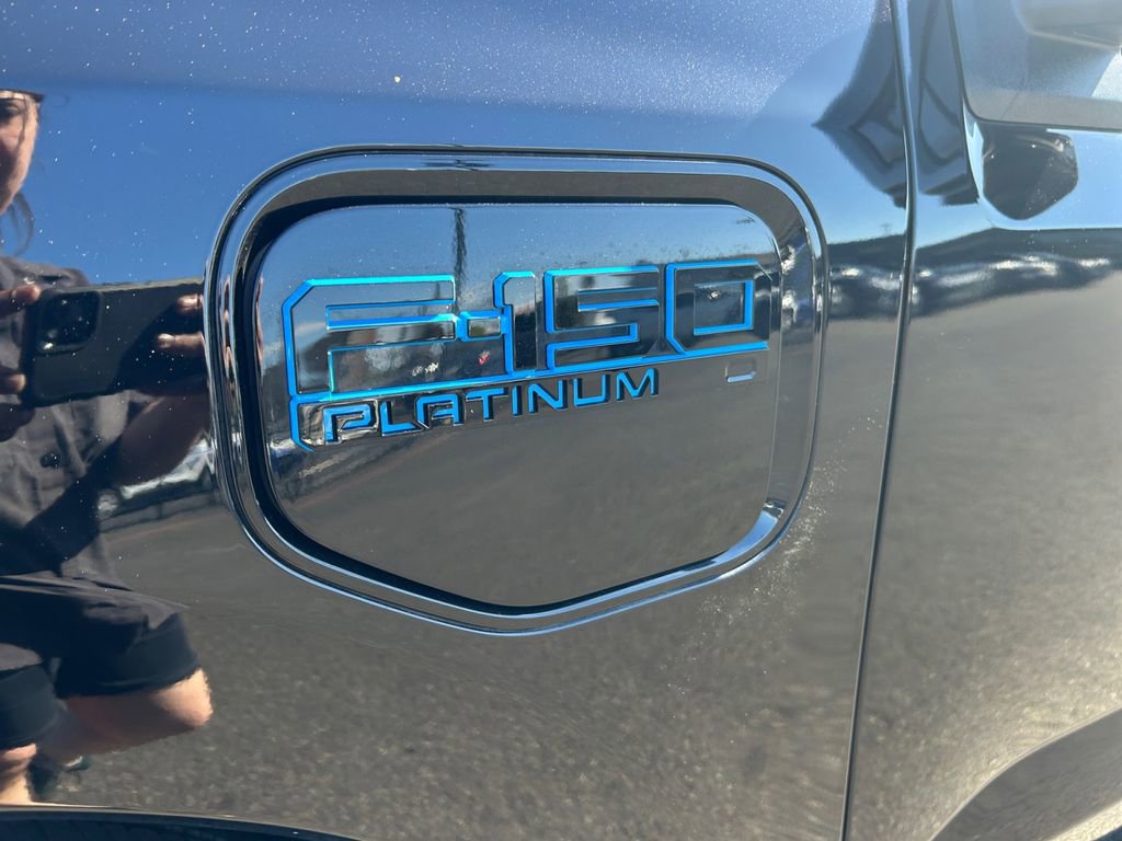 Used 2024 Ford F150 Lightning Platinum AWD/4WD image 34