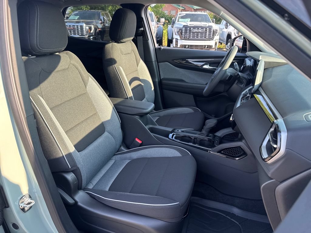 Used 2026 Chevrolet TrailBlazer LT w/ Midnight Edition FWD image 11