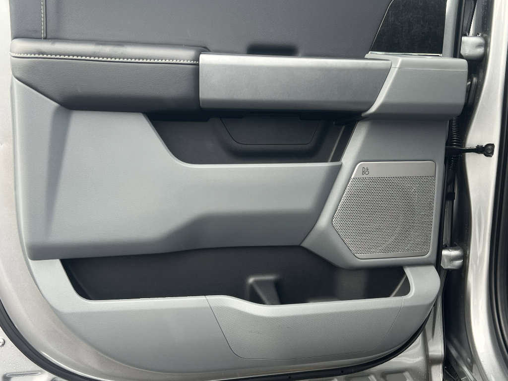 Used 2025 Ford F150 Lightning Flash image 34