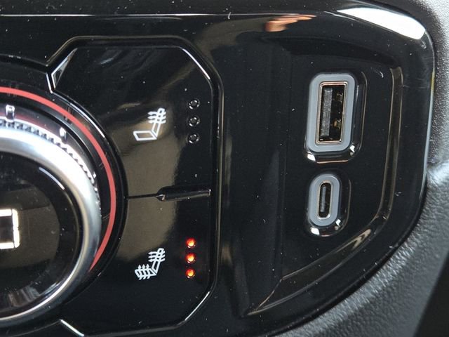 New 2026 GMC Sierra 1500 Elevation image 7