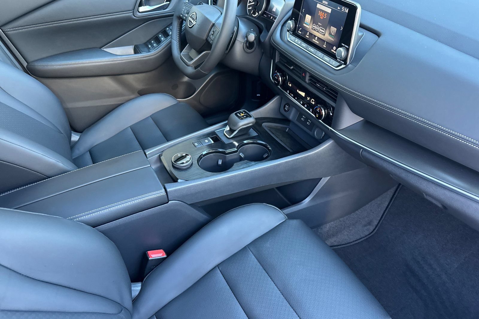 New 2026 Nissan Rogue Dark Armor AWD/4WD image 19