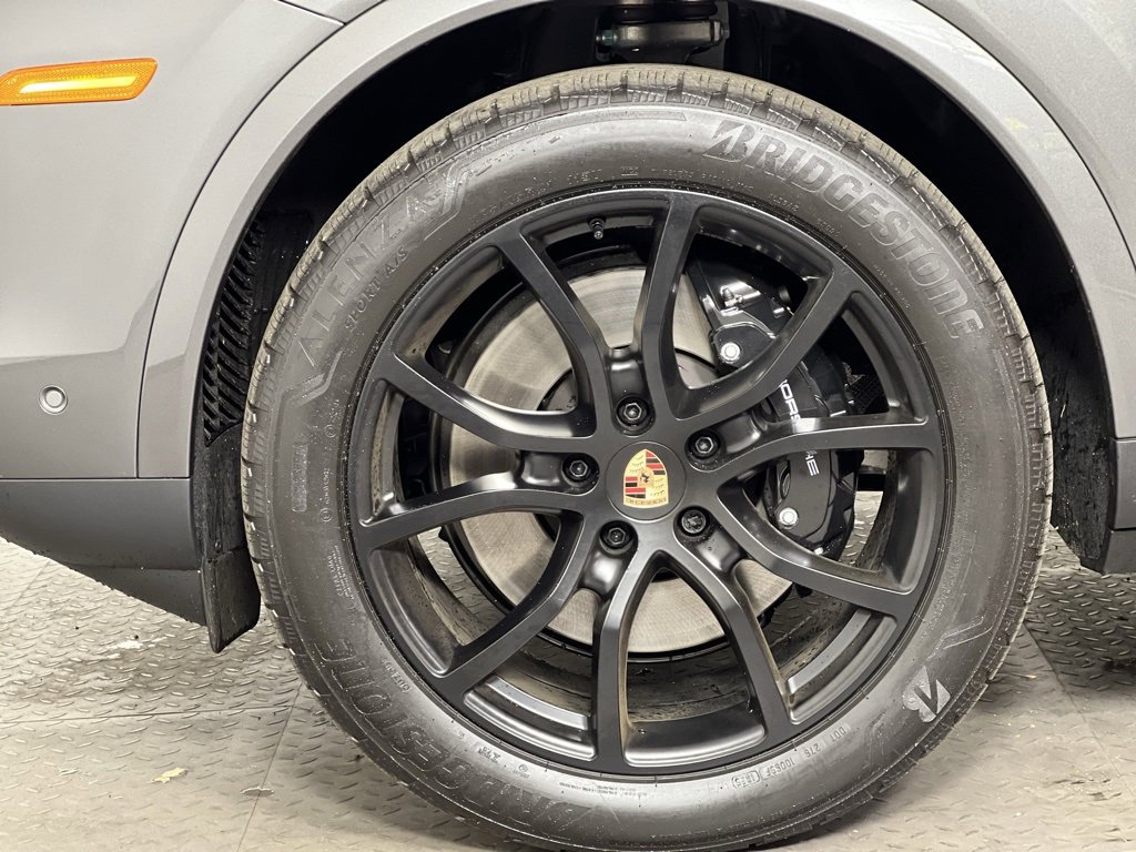 Certified 2026 Porsche Cayenne image 16
