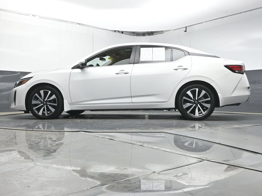 Used 2024 Nissan Sentra SV w/ SV Premium Package FWD image 35