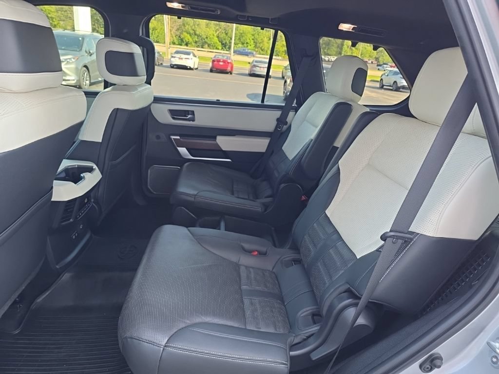 Used 2023 Toyota Sequoia Capstone AWD/4WD image 11