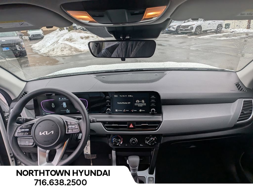 Used 2024 Kia Seltos LX image 7